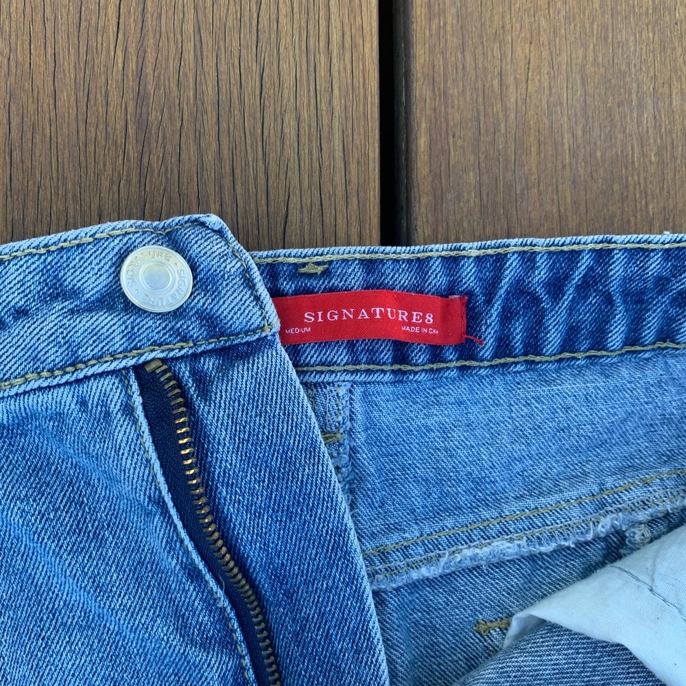 High Rise Denim Short - Picture 3 of 3